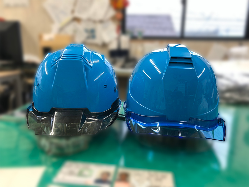 ヘルメットが変わりました